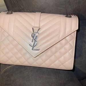 SAINT LAURENT
